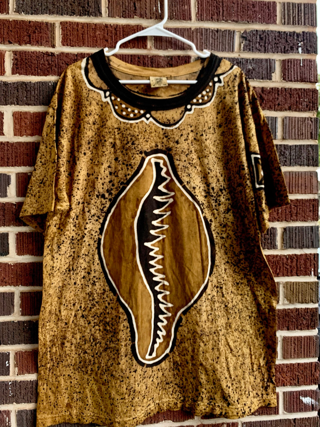 Mudcloth Teeshirt | Cowrie Shell